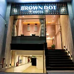 Brown Dot Hotel Saigon Airport