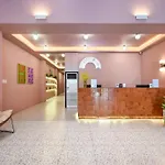 Brown Dot Hotel Saigon Airport