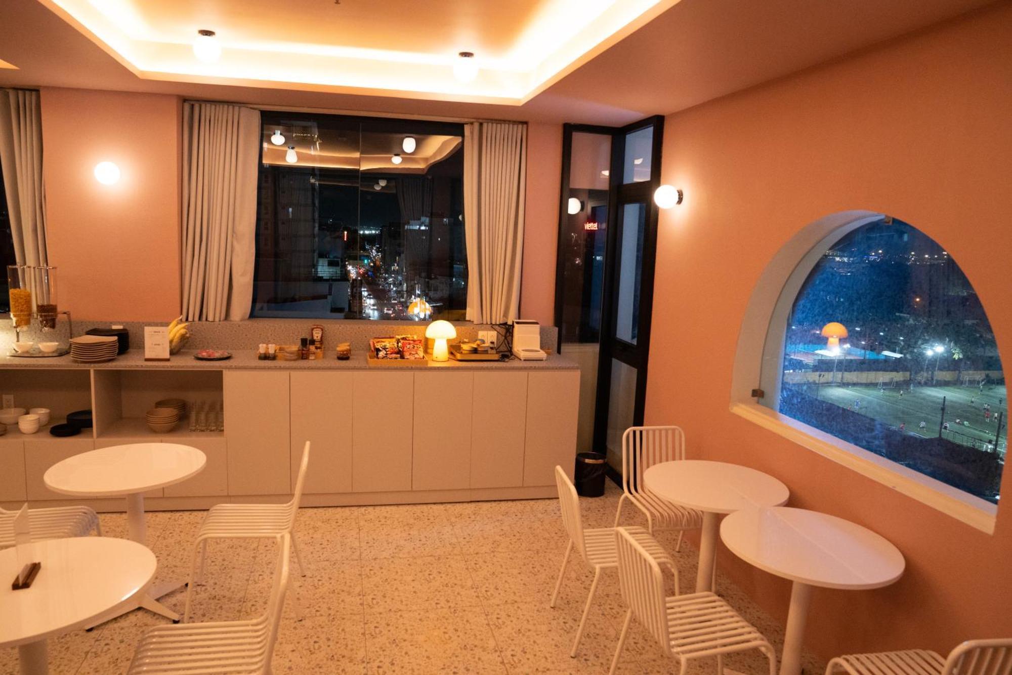 Brown Dot Saigon Airport Hotel 3*