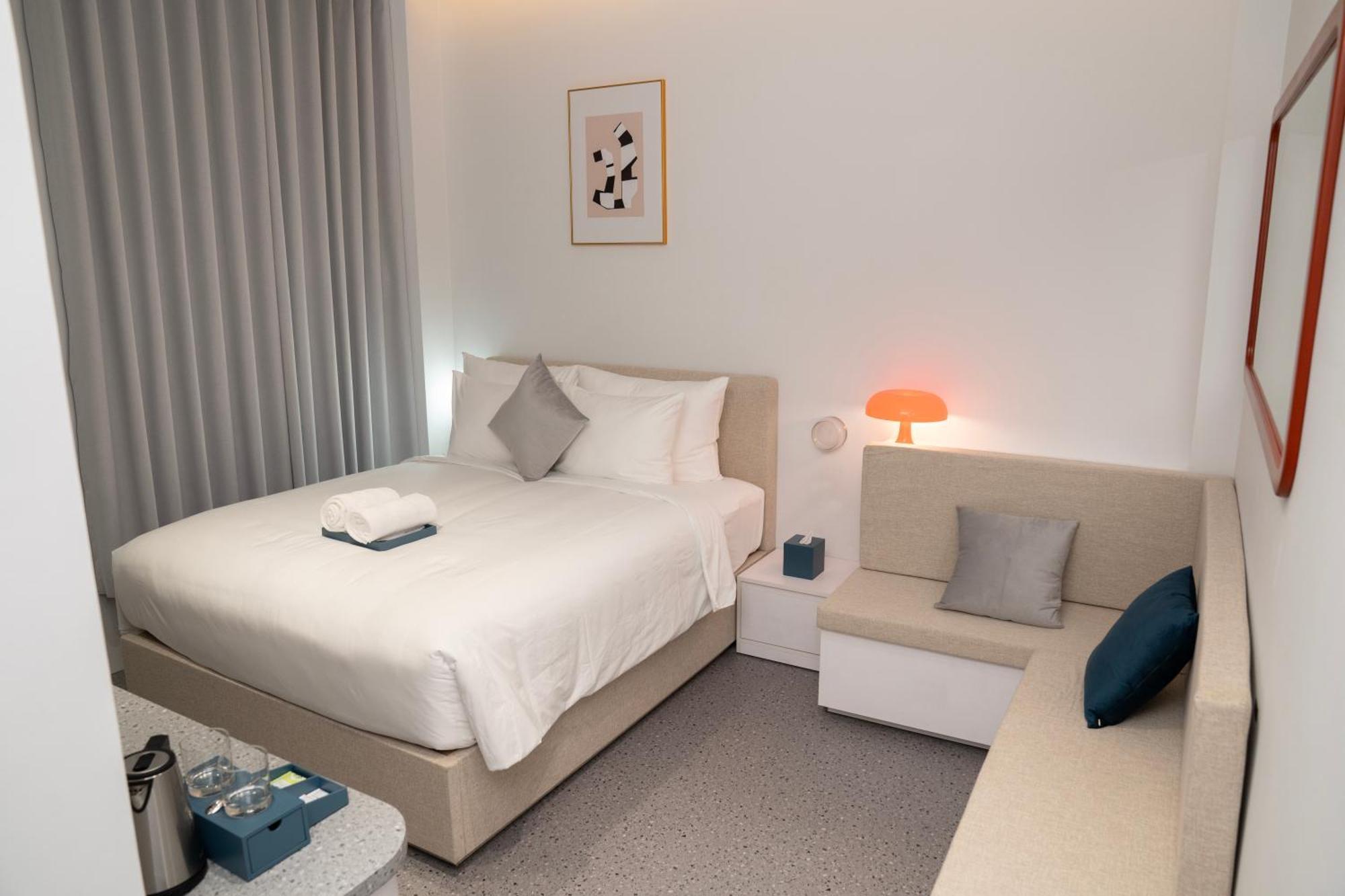 Brown Dot Saigon Airport 3*