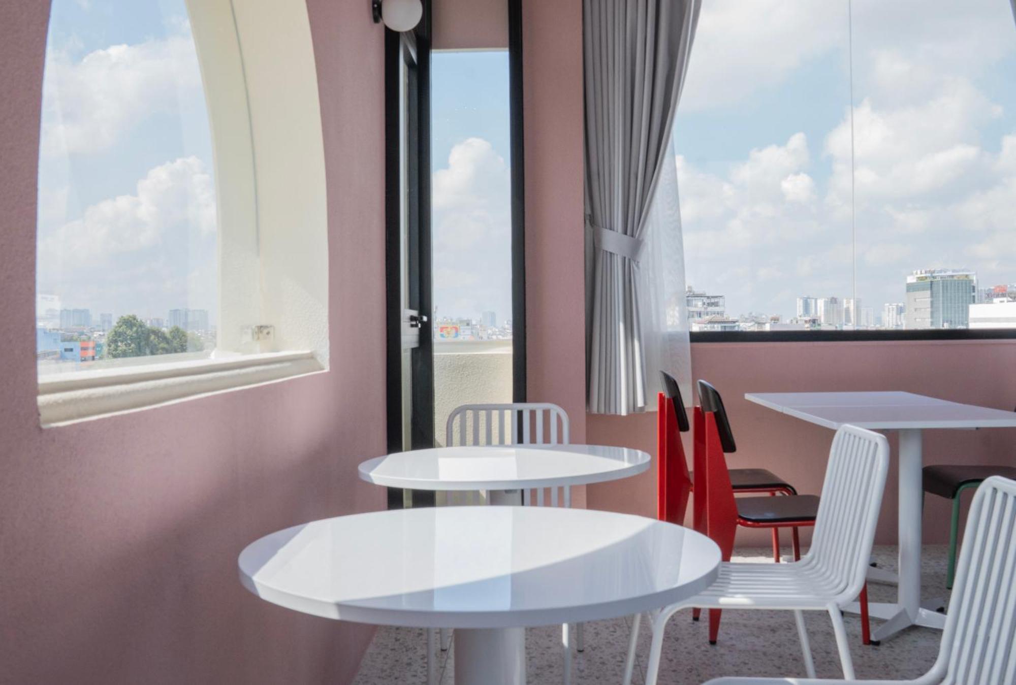 Hotel Brown Dot Saigon Airport 3*