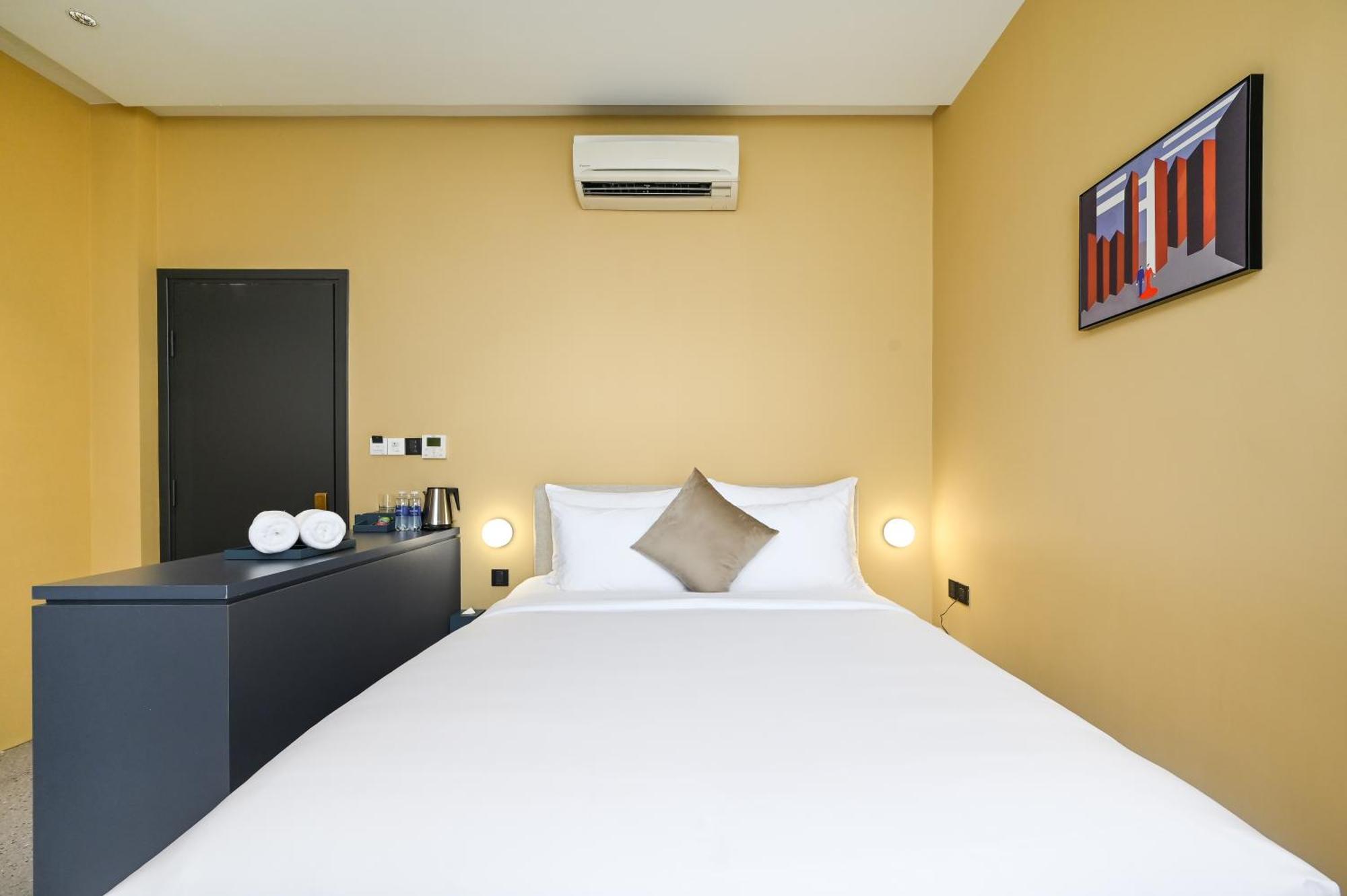 Brown Dot Saigon Airport Hotel 3*